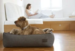 Miacara nube box dog bed with durable premium Italian fabric