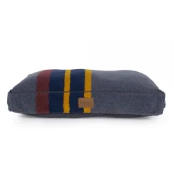 Pendleton Lake Vintage Camp Dog Napper Bed